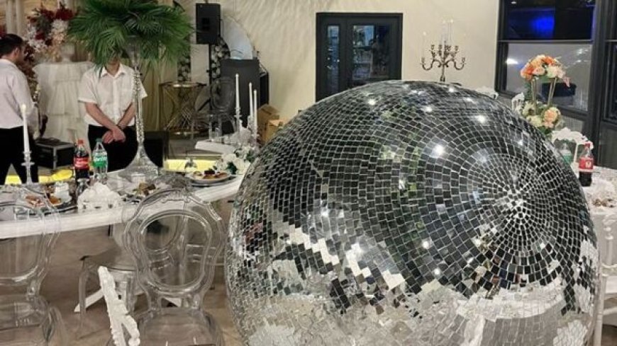 Düğün Salonunda Korku Dolu Anlar: Disko Topu Düştü, 3 Kişi Yaralandı